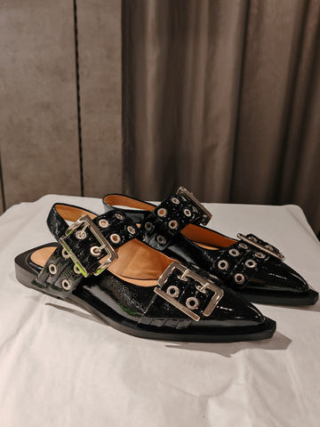 Ganni flats